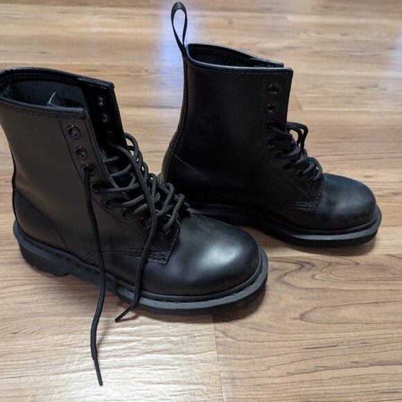 Dr Martens 1460 Mono Smooth Leather Lace Up Boots in Black - Size 6 - Picture 3 of 8